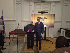 Поздравляем Марину Геннадьевну Назарову с наградой!